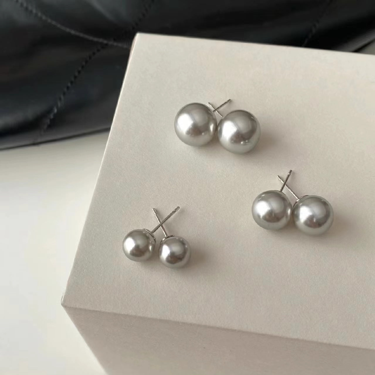 Grey Pearl Earrings